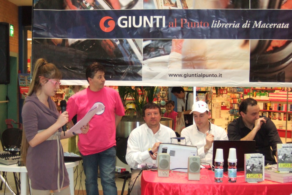 Properzi Arpetti Centro Commerciale Radio Properzi Arpetti Centro Commerciale Radio